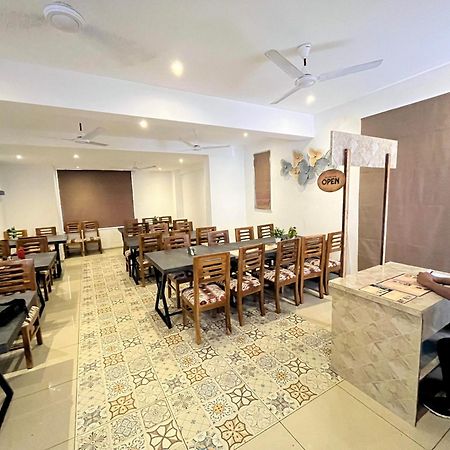 Goa Stay Hotel Calangute Exterior photo
