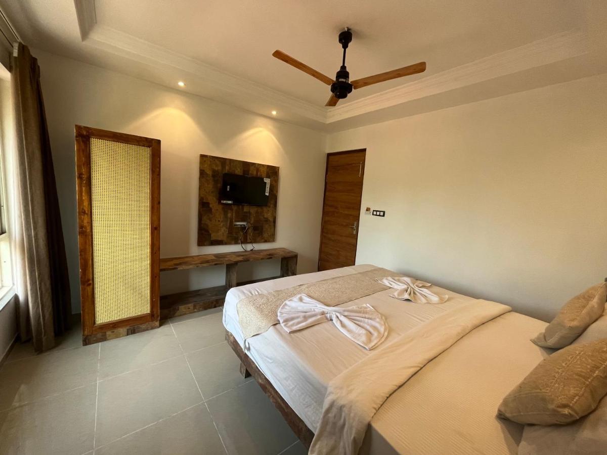 Goa Stay Hotel Calangute Exterior photo