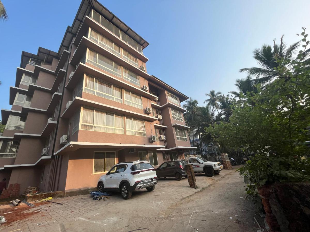 Goa Stay Hotel Calangute Exterior photo