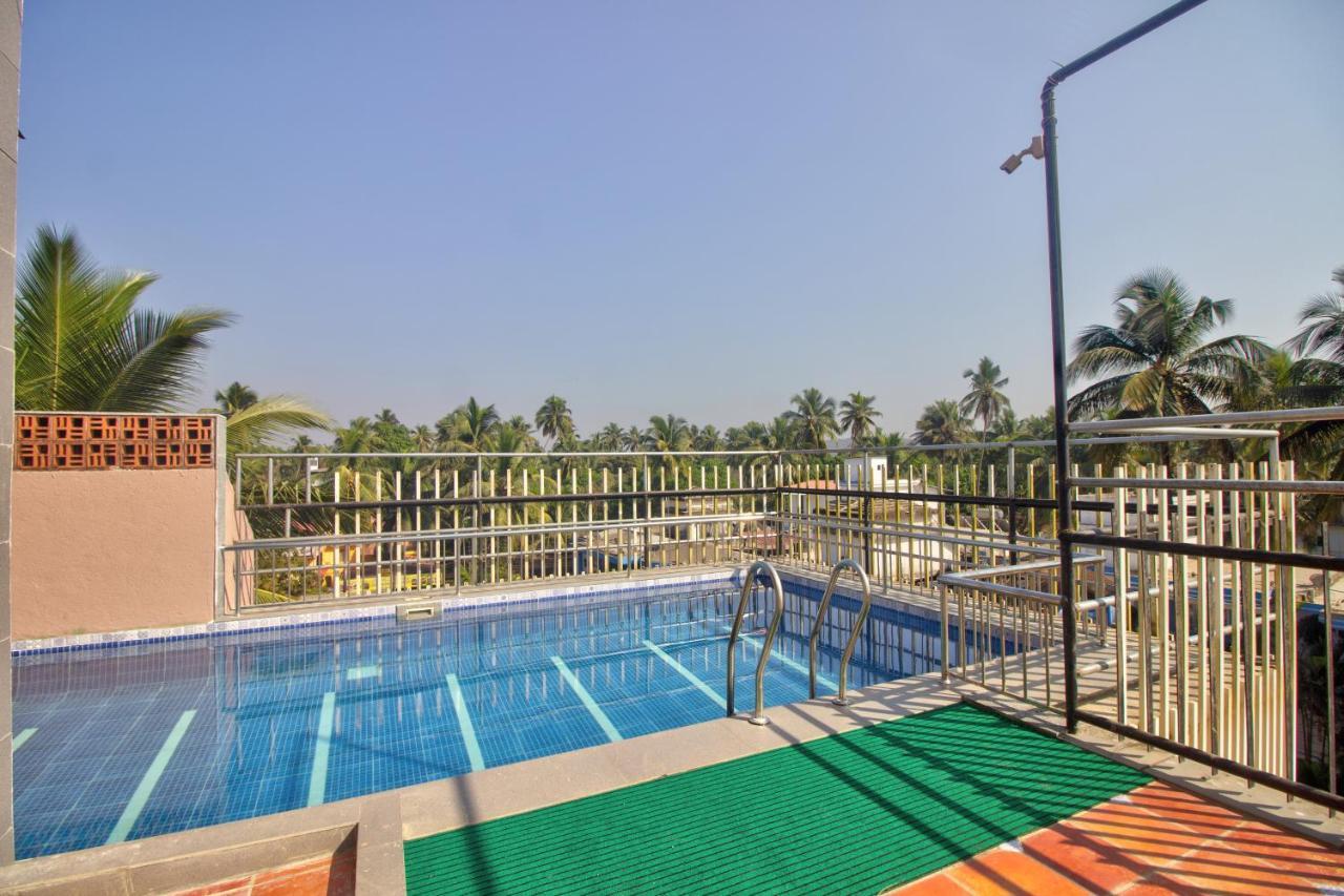 Goa Stay Hotel Calangute Exterior photo